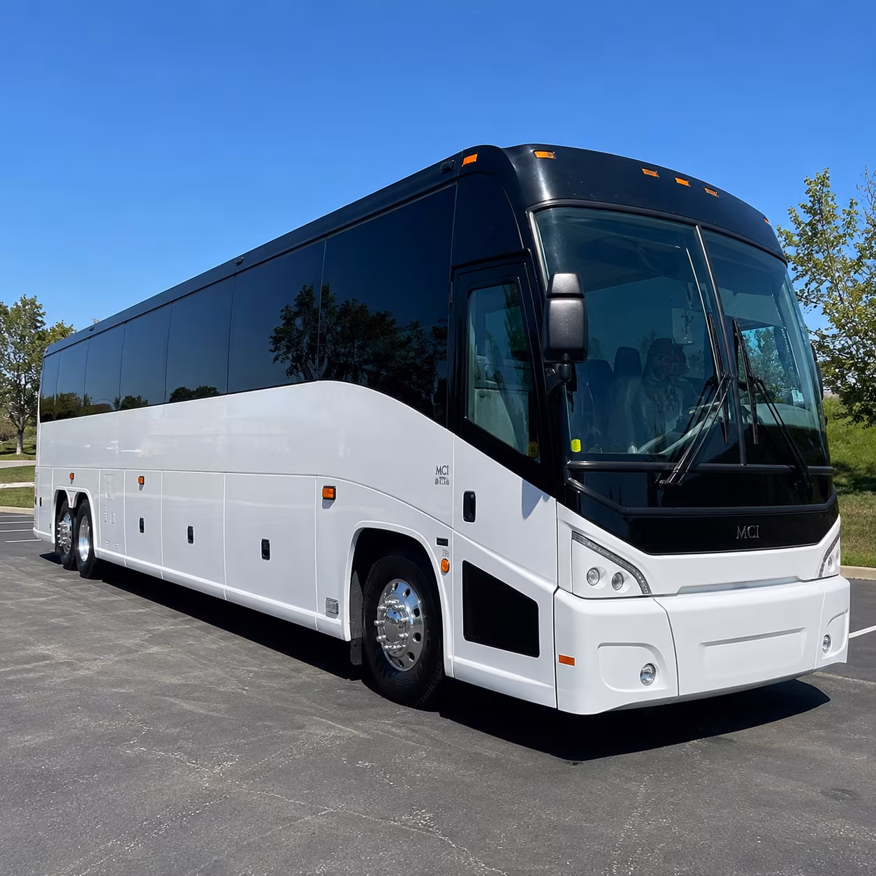 choose the right bus size for your somerville to logan group